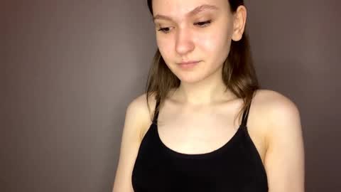 Snapshot of maximaboamah chatting on May 26, 2:18 am July online show from May 26, 2:18 am