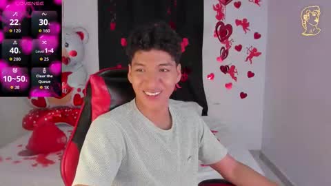 Snapshot of maximiliano_khalil chatting on February 15, 8:27 pm Maximiliano online show from February 15, 8:27 pm