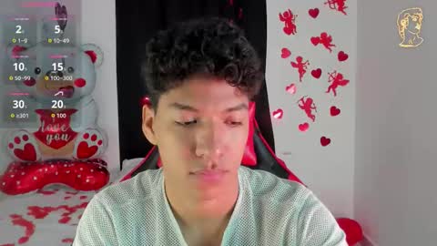 Snapshot of maximiliano_khalil chatting on February 16, 7:32 pm Maximiliano online show from February 16, 7:32 pm