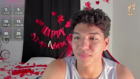 Snapshot of maximiliano_khalil chatting on February 19, 7:21 pm Maximiliano online show from February 19, 7:21 pm