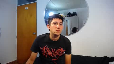 Snapshot of maximo_and_isa chatting on September 11, 2:55 am -- maximo and isa -- online show from September 11, 2:55 am