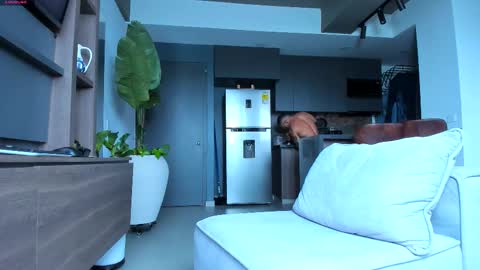 maximo_and_marcelo online show from November 30, 12:09 pm