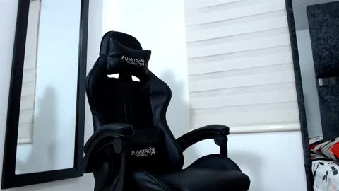 Snapshot of maximo_sebastian chatting on March 12, 7:02 am Maximo Sebastian online show from March 12, 7:02 am