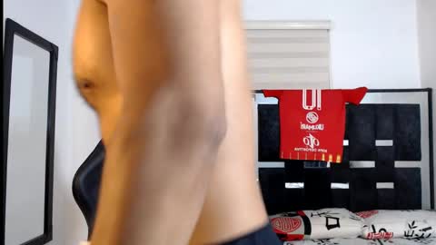Snapshot of maximo_sebastian chatting on June 6, 12:38 am Maximo Sebastian online show from June 6, 12:38 am