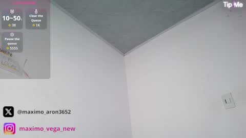 Snapshot of maximo_vega_new chatting on September 15, 8:09 pm Maximo Aron Vega online show from September 15, 8:09 pm