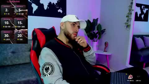 Maximo Wolf online show from November 28, 8:55 pm