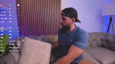 Snapshot of maximo_wolf1 chatting on April 21, 8:01 pm Maximo Wolf online show from April 21, 8:01 pm