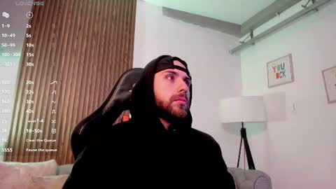 Snapshot of maximo_wolf1 chatting on June 19, 11:47 am Maximo Wolf online show from June 19, 11:47 am