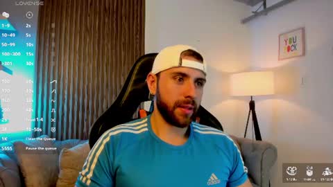 Snapshot of maximo_wolf1 chatting on June 24, 7:46 pm Maximo Wolf online show from June 24, 7:46 pm
