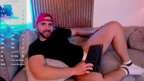 Snapshot of maximo_wolf1 chatting on June 25, 5:17 pm Maximo Wolf online show from June 25, 5:17 pm