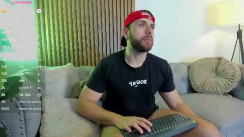 Snapshot of maximo_wolf1 chatting on July 2, 9:10 pm Maximo Wolf online show from July 2, 9:10 pm