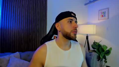 Snapshot of maximo_wolf1 chatting on July 24, 12:30 am Maximo Wolf online show from July 24, 12:30 am