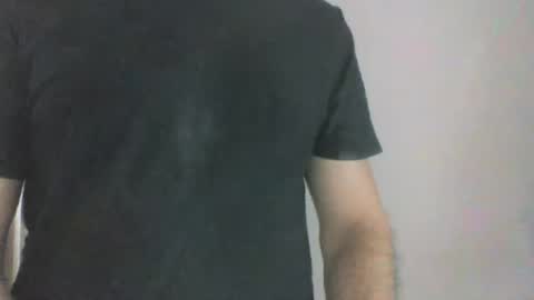 Snapshot of maximus111newman chatting on December 5, 8:33 pm maximus111newman online show from December 5, 8:33 pm