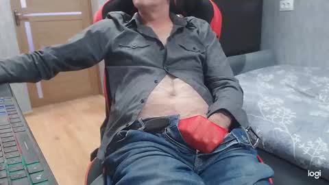 maximus3334 online show from November 6, 11:22 am