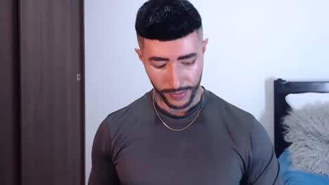 Independent Model online show from January 23, 5:13 am