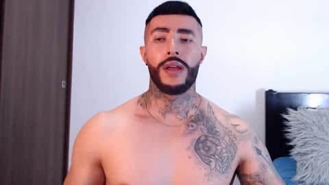 Independent Model online show from February 8, 4:03 am