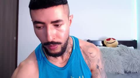 Independent Model online show from March 10, 12:40 am