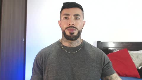 Independent Model online show from April 7, 4:24 am