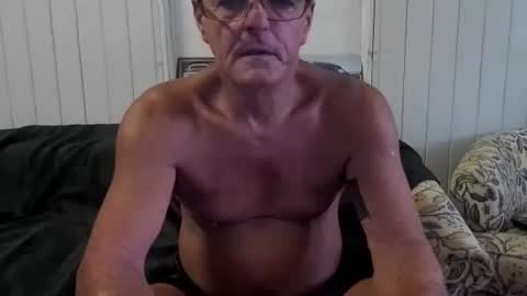 Snapshot of maximus_oreally chatting on January 5, 11:12 pm Max online show from January 5, 11:12 pm