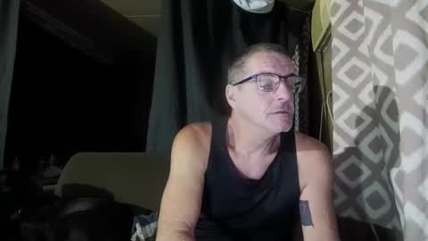 Snapshot of maximus_oreally chatting on February 23, 8:49 am Max online show from February 23, 8:49 am