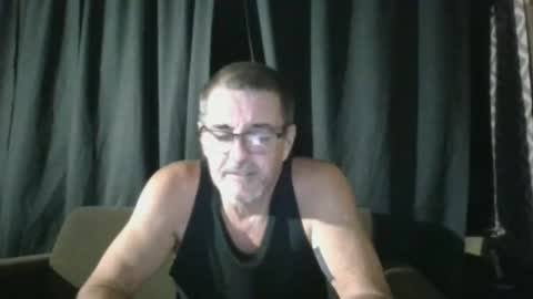 Snapshot of maximus_oreally chatting on March 11, 8:52 am Max online show from March 11, 8:52 am