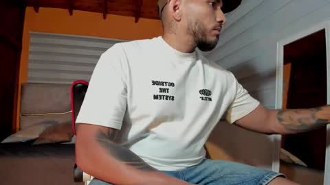 Maximus Clark online show from March 18, 1:53 am