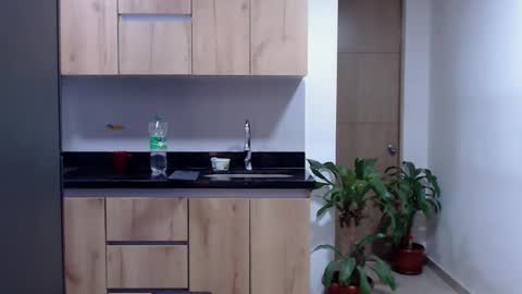 maximus online show from February 6, 11:19 pm