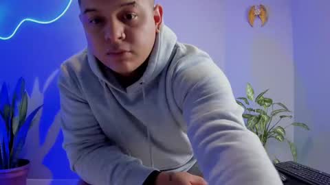 Snapshot of maximussteel_ chatting on October 10, 11:09 am Maximus online show from October 10, 11:09 am