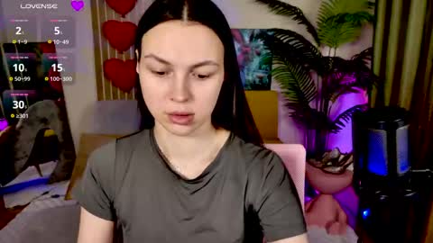 MaxinCarroll online show from May 13, 8:44 am