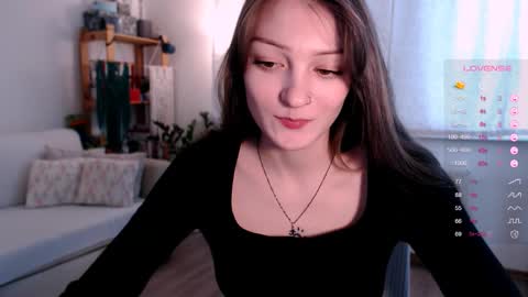 Maxine online show from February 12, 12:00 pm