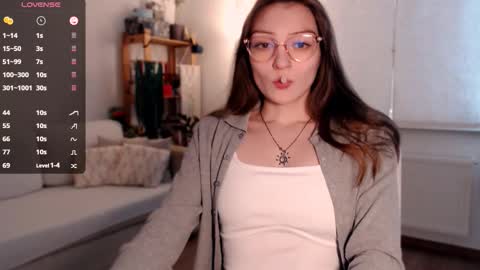 Maxine online show from February 17, 12:56 pm