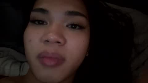 Snapshot of maxineminxx chatting on March 26, 2:06 am maxyy online show from March 26, 2:06 am