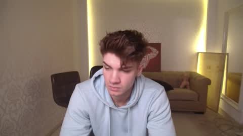 MaxKaiden online show from March 7, 5:29 am