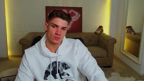 MaxKaiden online show from September 17, 4:25 am