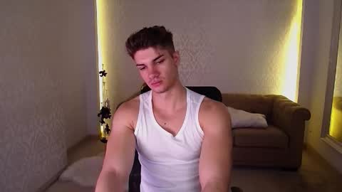 MaxKaiden online show from November 25, 5:51 am