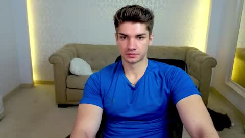 MaxKaiden online show from June 3, 4:15 am