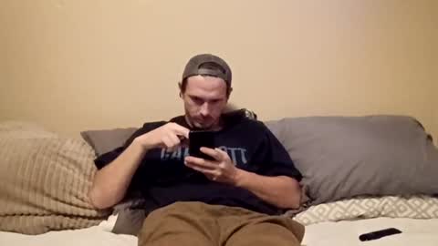 Snapshot of maxlovestain chatting on July 18, 9:24 am Barry McCockner online show from July 18, 9:24 am
