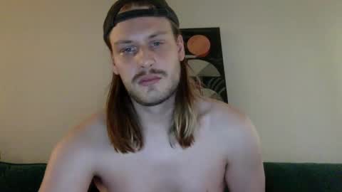 Snapshot of maxwatts95 chatting on December 9, 11:45 pm Max Watts online show from December 9, 11:45 pm