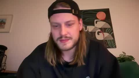 Snapshot of maxwatts95 chatting on January 13, 12:49 am Max Watts online show from January 13, 12:49 am