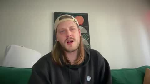 Snapshot of maxwatts95 chatting on March 2, 10:38 pm Max Watts online show from March 2, 10:38 pm