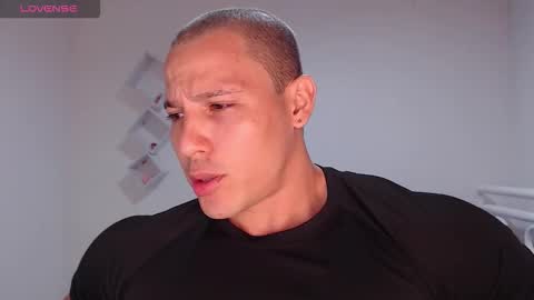 Max online show from January 12, 4:07 am