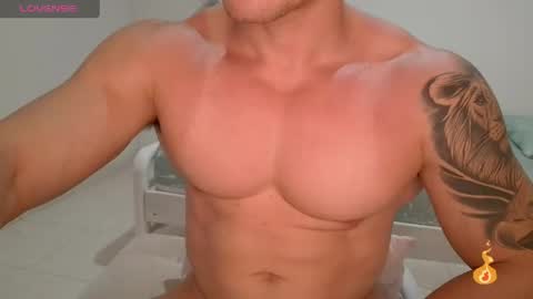 Max online show from April 16, 8:09 pm