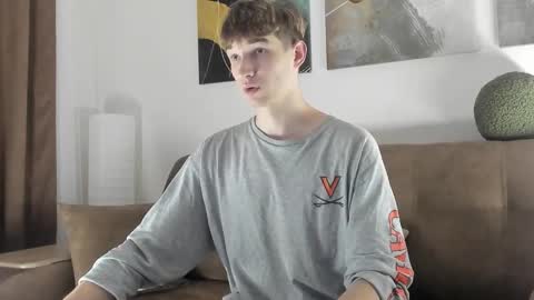 Snapshot of maxwellchik chatting on September 20, 5:14 pm maxwellchik online show from September 20, 5:14 pm