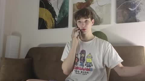 Snapshot of maxwellchik chatting on October 27, 5:06 pm maxwellchik online show from October 27, 5:06 pm