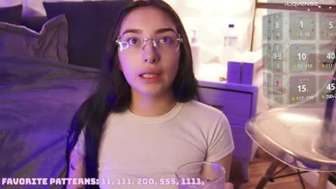 Snapshot of maxx_caprice chatting on May 2, 11:04 am gabby online show from May 2, 11:04 am