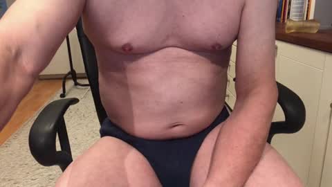 Max online show from October 31, 7:42 am