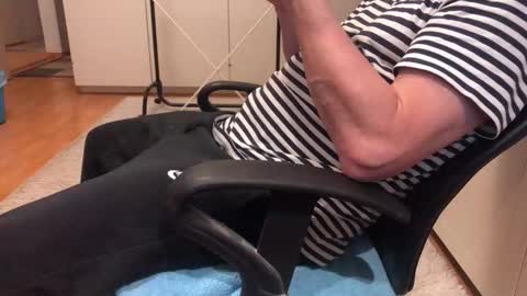 Max online show from December 19, 5:25 am