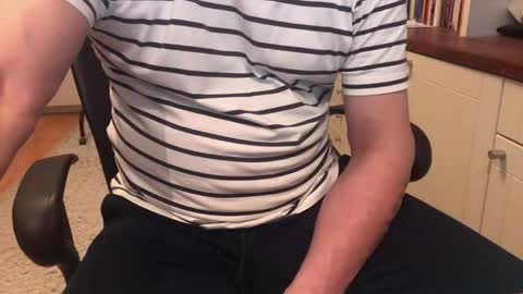 Max online show from February 26, 7:18 am