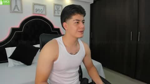Snapshot of maxxicruz chatting on January 21, 11:03 am Maxxi online show from January 21, 11:03 am
