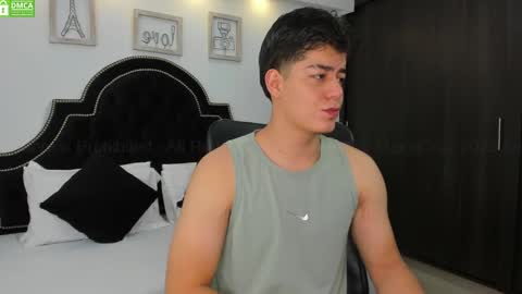 Snapshot of maxxicruz chatting on January 26, 2:30 pm Maxxi online show from January 26, 2:30 pm